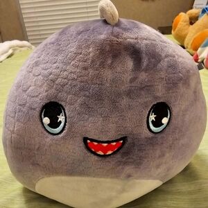 Squishmallows Mystery Bag Limited Edition Squad Chuey the Dino 8"